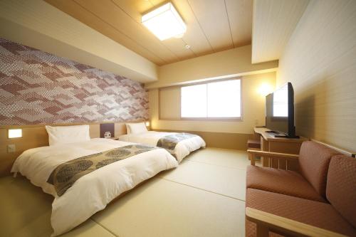 Superior Twin Room with Futon and Tatami Floor