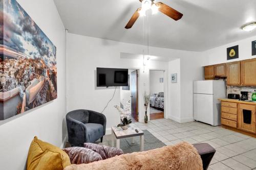 Cozy 2br Near Bella Vista Philly By Center City in Philadelphia, USA