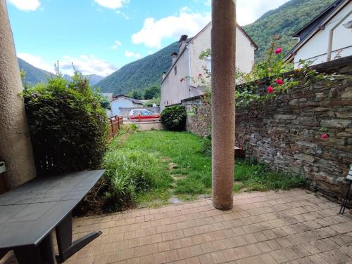 花園, Le petit Vénasque, T2, jardin, parking, 4 personnes (Le petit Venasque, T2, jardin, parking, 4 personnes) in 聖馬麥特