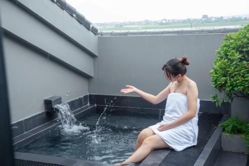 Swimming pool, Miyabi Wyndham Thanh Thuy in La Phu