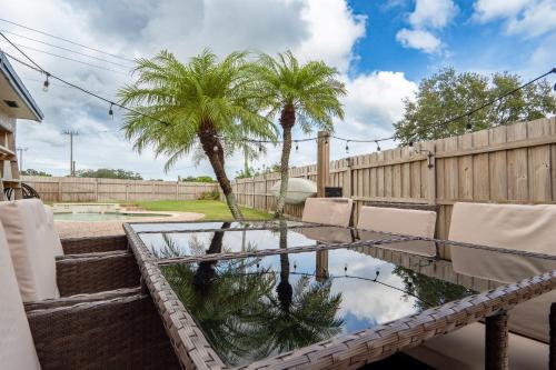 Létesítmények, Royal Equestrian Haven a Luxury Paradise Escape with Pool in Royal Palm Beach (FL)