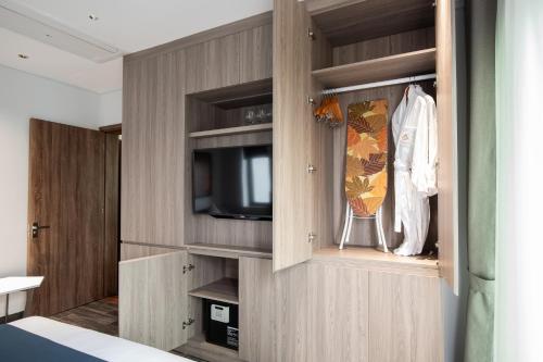 Two-Bedroom Apartment image 9