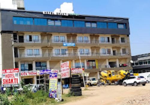 Hotel Shakti Delux Rooms Vadodara