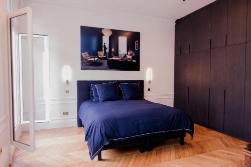 Luxueux duplex Elysées, Parigi (foto 9)