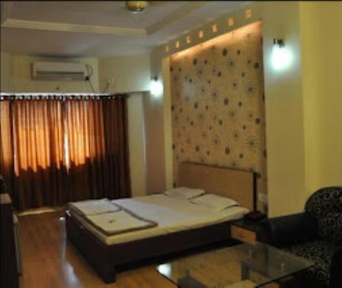 Hotel Radhika Place and City Palace, Parbhani