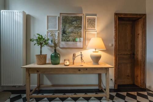 Maison Comtale, Rochefort (foto 3)