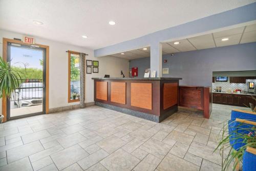 Super 8 by Wyndham Kenosha/Pleasant Prairie in Pleasant Prairie, USA
