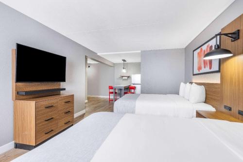 Hawthorn Extended Stay by Wyndham Wichita Airport - image 14