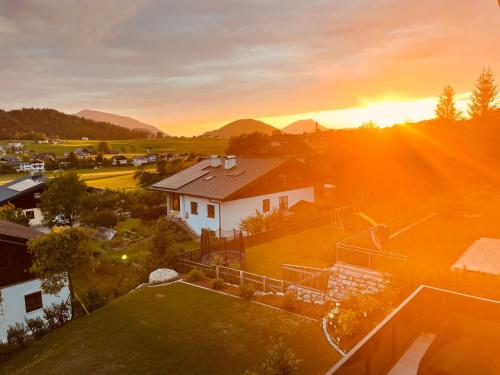 Ümbrus, place2be - with infinity pool in Faistenau