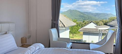 Pai sunrise camping resort in Thung Yao