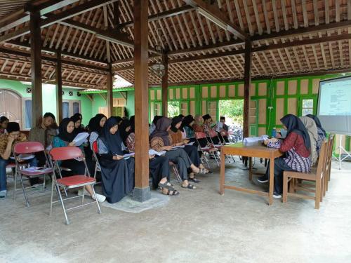 Pendopo Kayuwanan Homestay Syariah