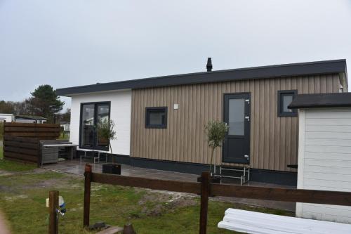 Chalet Helmgras J4 in Buren