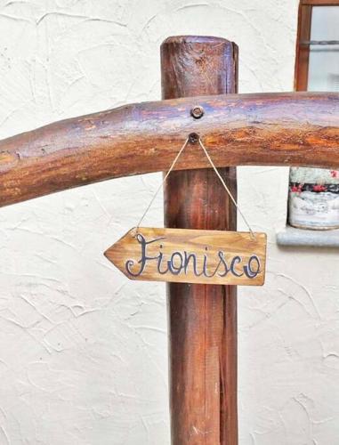  Fionisco - Giardino privato con vista sulle Alpi in Brusson
