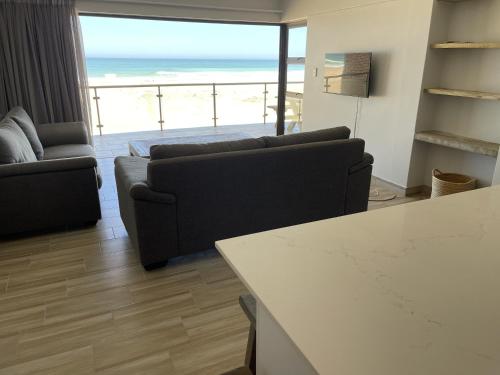 Paradise Beachfront Apartment Paradise Beachfront Apartment