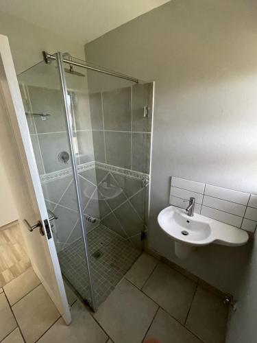 Paradise Beachfront Apartment Paradise Beachfront Apartment