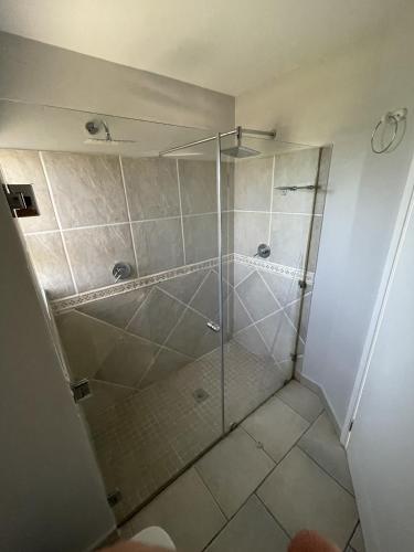 Paradise Beachfront Apartment Paradise Beachfront Apartment