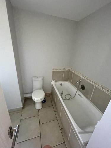 Paradise Beachfront Apartment Paradise Beachfront Apartment