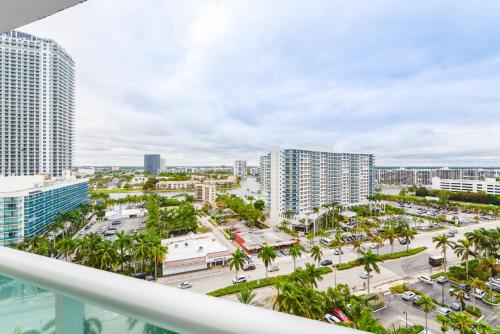 The Tides Hollywood - Amazing Beachside Condo