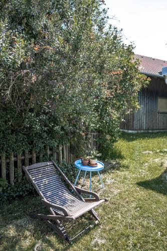 Dārzs, Jules Ferienhaus im Allgäu mit Garten (Jules Ferienhaus im Allgau mit Garten) in Obergunzburg