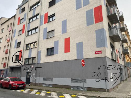 Apartmán s garáží a balkónem