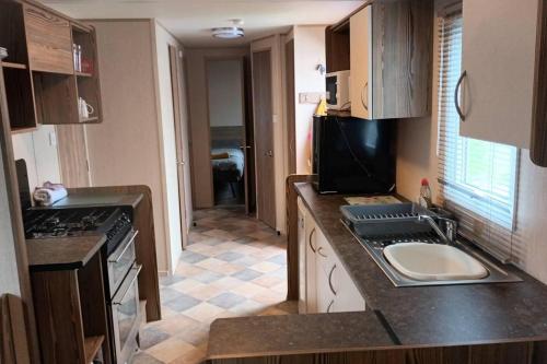 3 bed static 12ft caravan home from home somerset