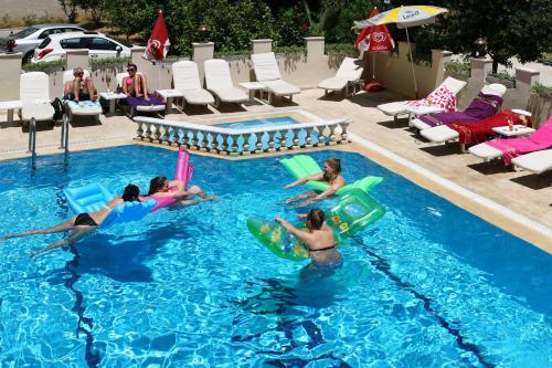 Magi Apart Hotel - image 5