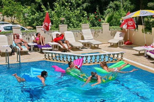 Magi Apart Hotel - image 12