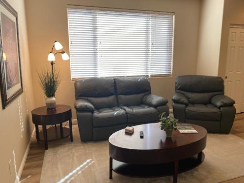 Luxurious Condo at the Springs by Cool Properties thumb 4