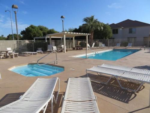 Luxurious Condo at the Springs by Cool Properties detail