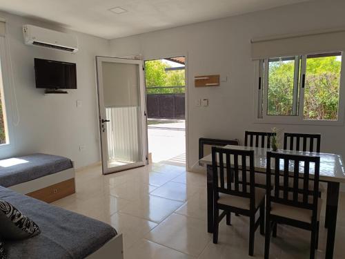 One-Bedroom House image 10