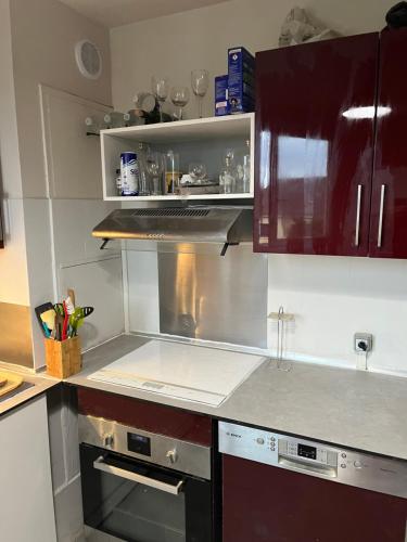 廚房, Casanova home in 奧貝維埃