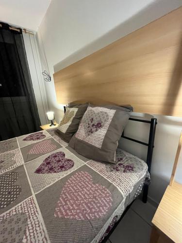 Bed, Casanova home in Aubervilliers