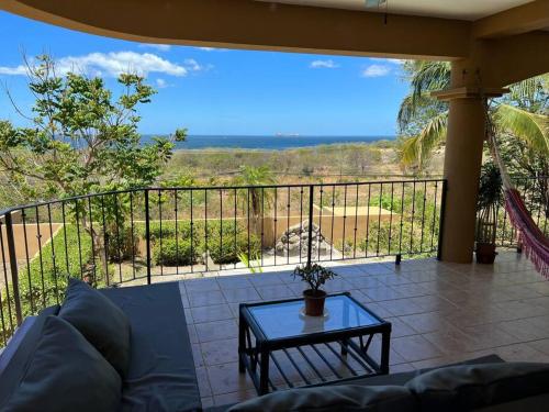 Magical 1 Bedroom Condo with Ocean View & Pool