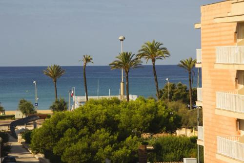 Hotel Sant Jordi - image 2
