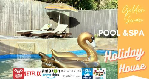 5 Bedroom 3 bathroom House with Pool, Spa, Voice-Control Smart Home and Game Room