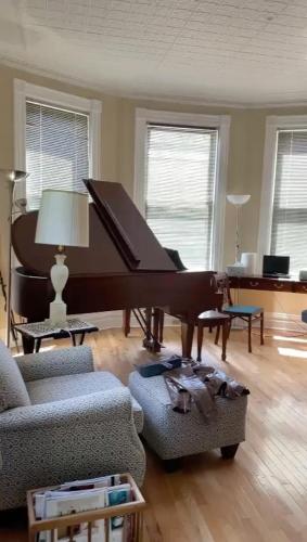 Point Breeze Guest House - North Versailles, PA