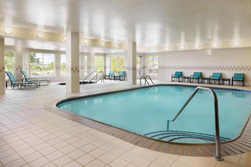 Residence Inn by Marriott Des Moines West at Jordan Creek Town Center - 수영장