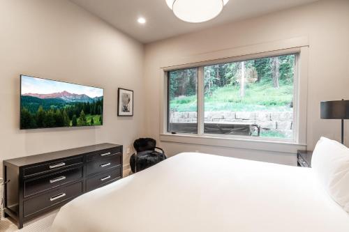 80B Lodgeside by Moonlight Basin Lodging in Big Sky, USA