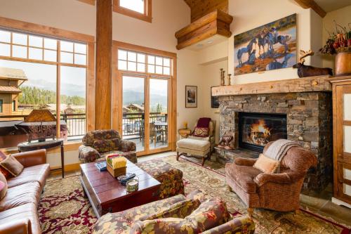 Penthouse 4 by Moonlight Basin Lodging in Big Sky, USA