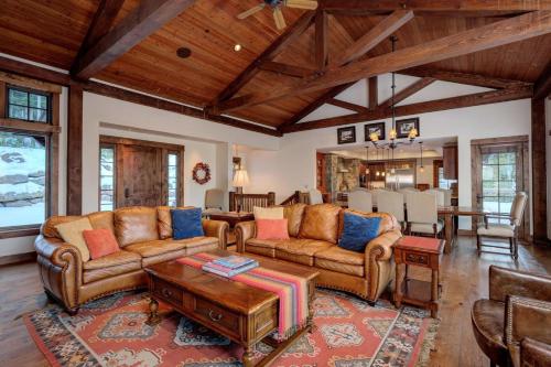 Four-Bedroom House in Big Sky, USA