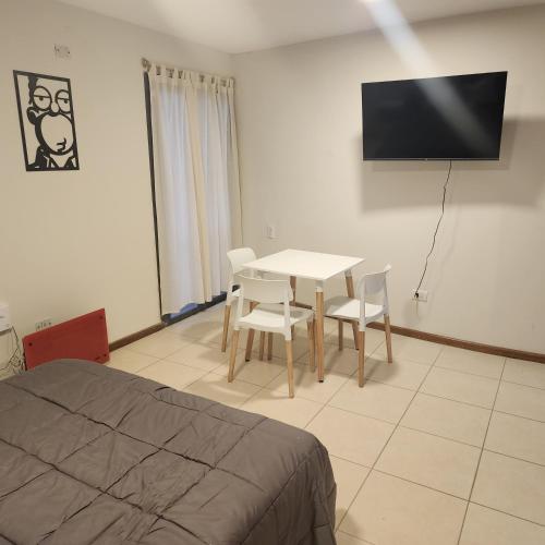Departamento 12 de febrero Nro 1, Piso 1
