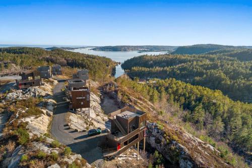 Cabin with sea, lake and hill view