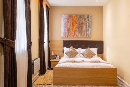 The Shoreditch Inn - image 7