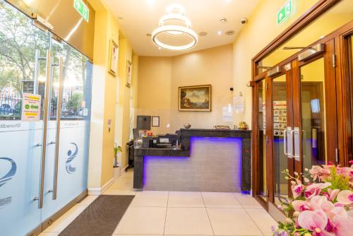 Hall, Shoreditch Inn in Shoreditch