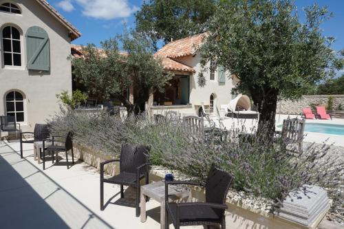 Iekārtas, Le Clos des Troubadours in Pennautier