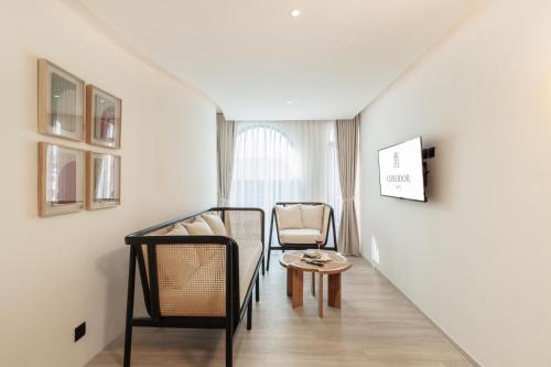 508759020 CORRIDOR 2407