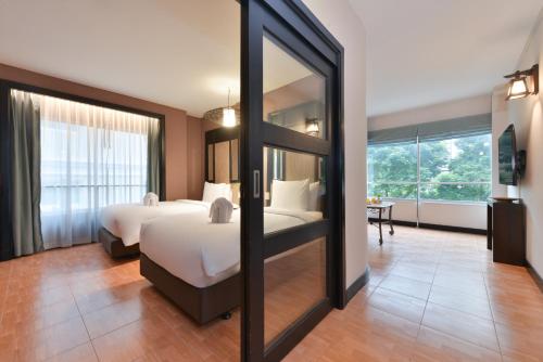Royal View Resort Room Type - Royal Suite with Twin Bed