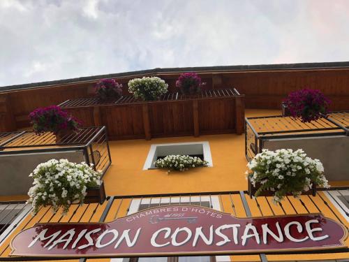 Iekārtas, Maison Constance in Bjonaza
