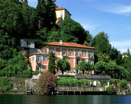 Vista exterior, Lake view rooms and flats Casa Sul Lago in Orta San Giulio