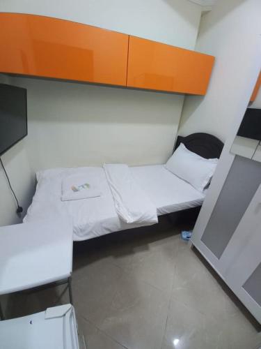 Small Budget Rooms for 'girls' only in Dubai, Marina, Dubái (foto 2)